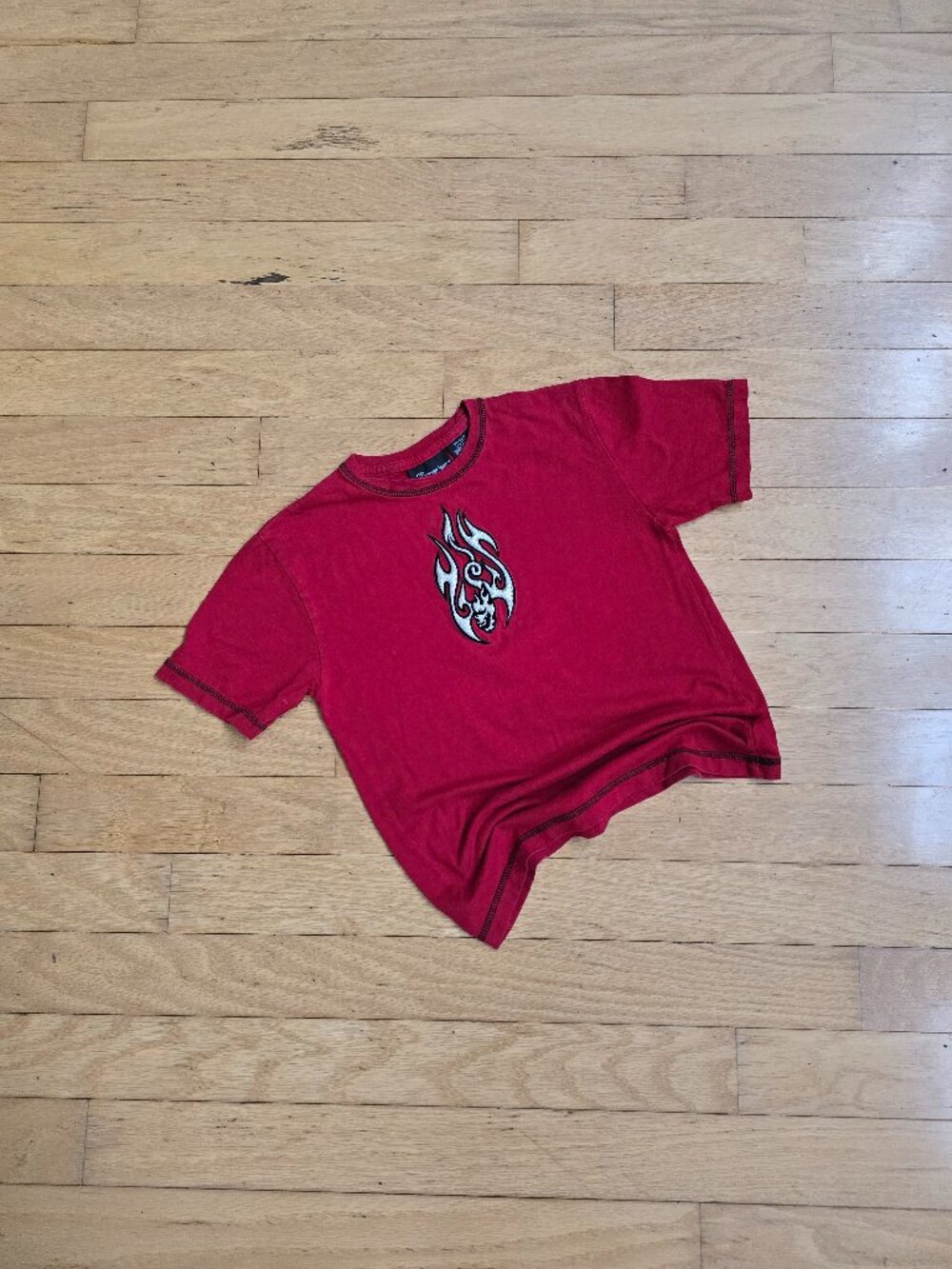 Vintage Y2K | Tribal Flame Red Grunge Skater Baby T-Shirt | WMS XS